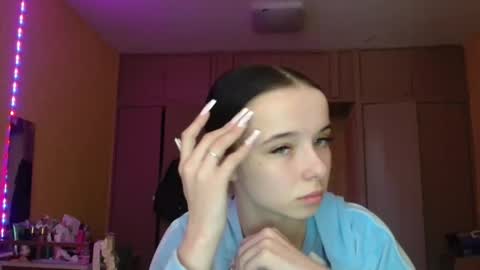Yuliia online show from April 2026 07:39:01 AM