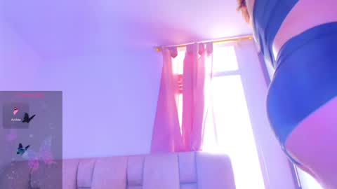 Snapshot of yulina_xue chatting on June 2026 09:17:02 PM Yulina online show from June 2026 09:17:02 PM
