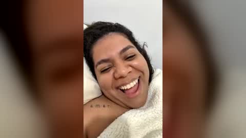 Yuli and SaraIndependent model online show from July 2026 05:03:02 AM