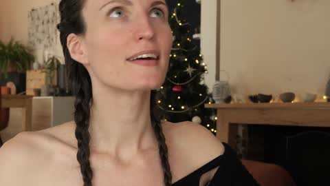 yulla dao online show from December 2024 02:00:02 PM