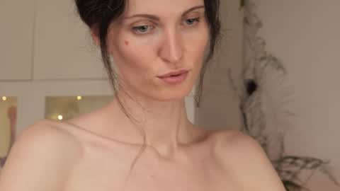 yulla dao online show from February 2025 04:09:02 PM