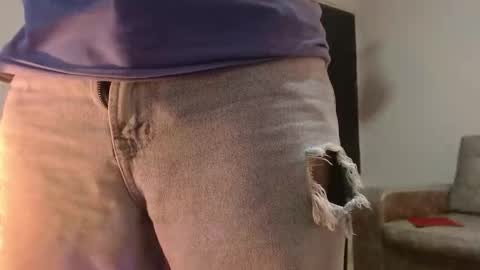 Snowflake online show from November 2025 04:00:01 AM