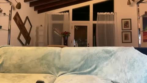 Snapshot of yumiandwolf chatting on September 2025 04:06:02 AM yumiandwolf online show from September 2025 04:06:02 AM