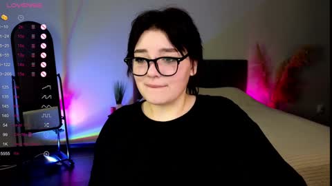 YumemiyaYumi online show from January 2025 12:43:01 AM