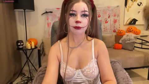 Yummy Jane online show from October 2025 01:17:01 AM