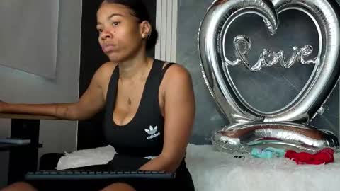 Yummyduo online show from February 2026 11:39:01 AM