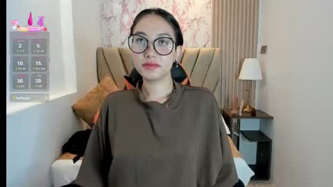 Yuna  online show from September 2025 12:53:01 PM