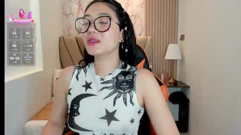 Yuna  online show from September 2025 02:55:01 PM