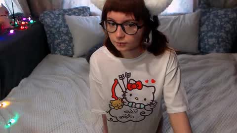 Snapshot of yuna_jin chatting on March 2026 05:19:01 AM yuna_jin online show from March 2026 05:19:01 AM