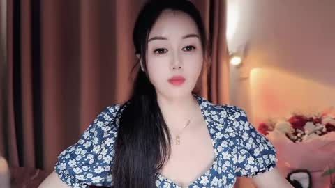 Snapshot of yuner0715 chatting on April 2026 02:49:02 AM YunEr online show from April 2026 02:49:02 AM