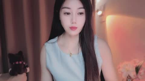 Snapshot of yuner0715 chatting on May 2026 04:07:02 AM YunEr online show from May 2026 04:07:02 AM