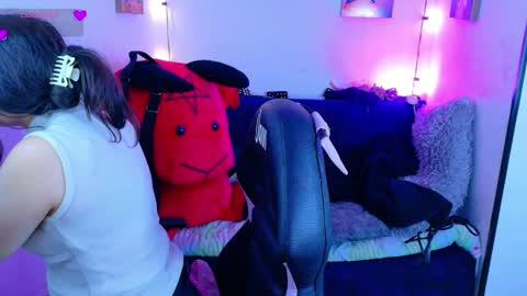 Haruno online show from October 2025 01:30:01 PM