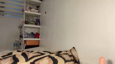 yuri online show from November 2025 12:16:02 PM