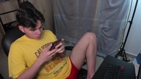 Snapshot of yurii_moody chatting on December 2024 01:15:02 AM yurii_moody online show from December 2024 01:15:02 AM