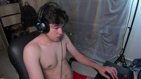 Snapshot of yurii_moody chatting on December 2024 04:22:01 AM yurii_moody online show from December 2024 04:22:01 AM