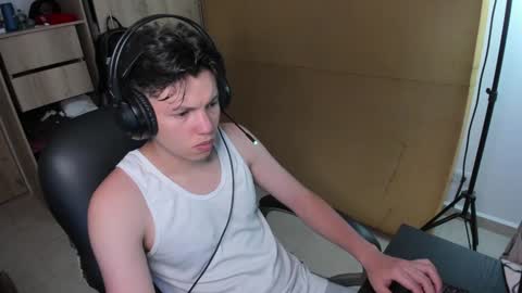 Snapshot of yurii_moody chatting on December 2024 01:40:02 AM yurii_moody online show from December 2024 01:40:02 AM