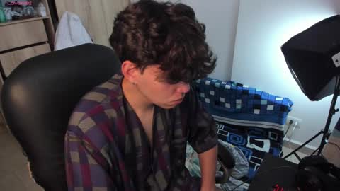 Snapshot of yurii_moody chatting on September 2025 05:05:02 PM yurii_moody online show from September 2025 05:05:02 PM