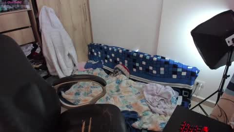 Snapshot of yurii_moody chatting on September 2025 08:01:02 PM yurii_moody online show from September 2025 08:01:02 PM