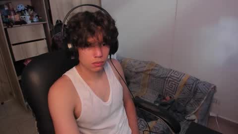 Snapshot of yurii_moody chatting on November 2025 07:46:02 PM yurii_moody online show from November 2025 07:46:02 PM