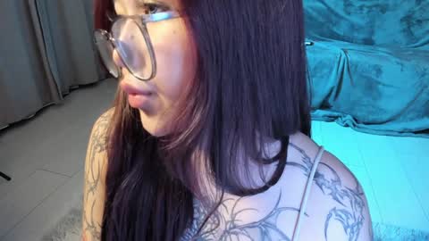 Snapshot of yurikomay chatting on January 2025 05:53:01 PM Hi My name Yuriko online show from January 2025 05:53:01 PM