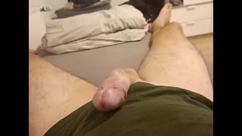 yusuf7083 online show from October 2025 09:03:02 PM