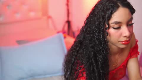 Yuyi Cam online show from October 2025 02:58:02 AM