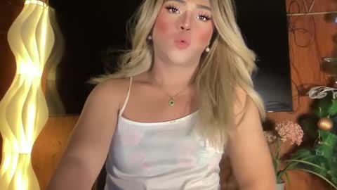 Miss Cali online show from January 2025 07:49:01 PM