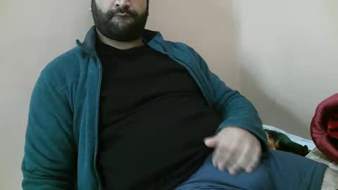 Snapshot of yxxtxxdentyk chatting on December 2024 05:00:01 AM Bi BearXXX online show from December 2024 05:00:01 AM