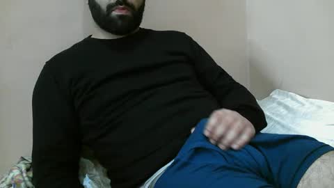 Snapshot of yxxtxxdentyk chatting on January 2025 05:53:01 AM Bi BearXXX online show from January 2025 05:53:01 AM