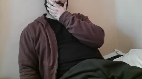 Snapshot of yxxtxxdentyk chatting on January 2025 06:10:01 AM Bi BearXXX online show from January 2025 06:10:01 AM