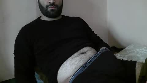 Snapshot of yxxtxxdentyk chatting on February 2025 06:03:01 AM Bi BearXXX online show from February 2025 06:03:01 AM
