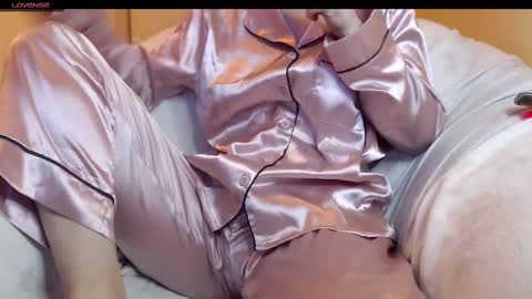 Snapshot of yzza_suave chatting on March 2025 08:20:02 PM yzza_suave online show from March 2025 08:20:02 PM