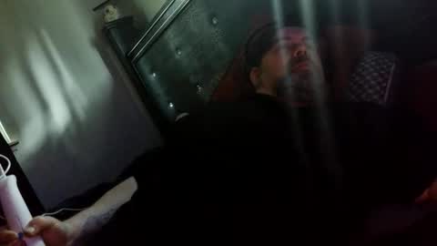 Snapshot of z0rl0c chatting on June 2026 07:02:02 PM Z0RL0C online show from June 2026 07:02:02 PM