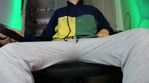 Snapshot of zac_watson chatting on December 2024 05:12:02 AM Zac Freelance model online show from December 2024 05:12:02 AM