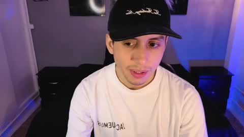 zack_isback online show from May 2026 08:03:02 PM