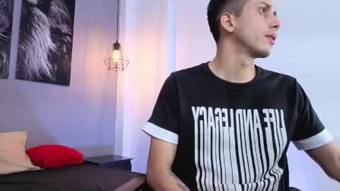 zack_isback online show from May 2026 07:53:02 PM