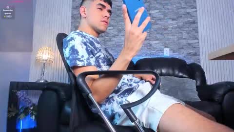 zack_joness10 online show from December 2025 04:18:02 AM