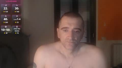 Ivan online show from October 2025 03:01:02 PM