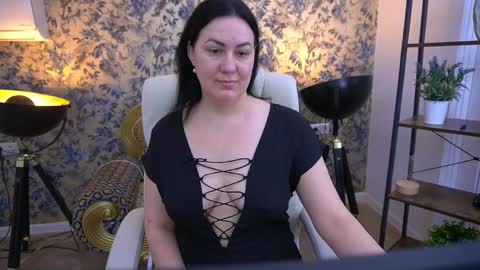 Snapshot of zafiramoonn chatting on May 2026 11:48:02 AM Zafiramoonn online show from May 2026 11:48:02 AM