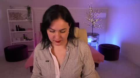 Snapshot of zafiramoonn chatting on May 2026 06:21:02 AM Zafiramoonn online show from May 2026 06:21:02 AM