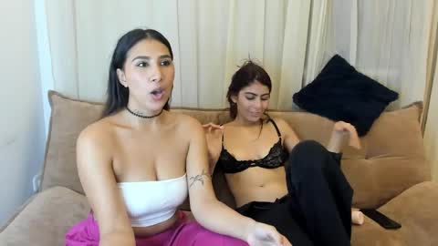 Snapshot of zafiro_lee chatting on June 2026 06:52:02 AM zafiro_lee online show from June 2026 06:52:02 AM