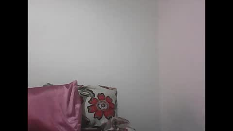 Zafiro online show from November 2025 12:39:02 PM