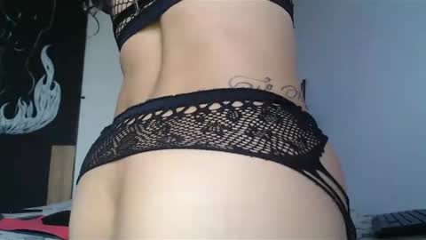 Snapshot of zafiro_subversiva chatting on February 2025 05:14:01 PM zafiro_subversiva online show from February 2025 05:14:01 PM