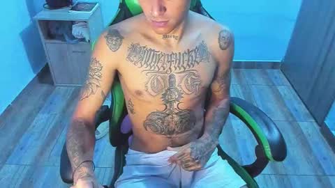 BiG Zafiro online show from January 2026 10:28:02 AM