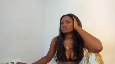 Zamara   online show from February 2025 03:19:01 PM