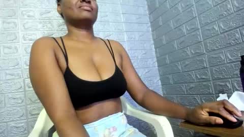 Zamara   online show from November 2025 11:25:02 AM