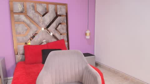 zamira_taylor online show from December 2025 02:06:02 AM