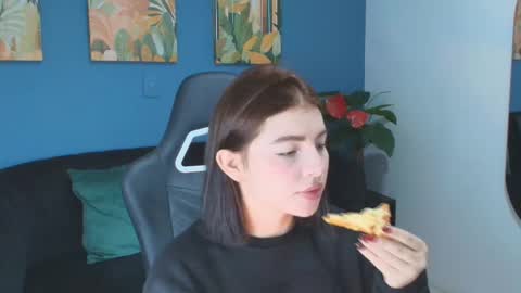 zamira_taylor online show from February 2026 01:09:01 AM