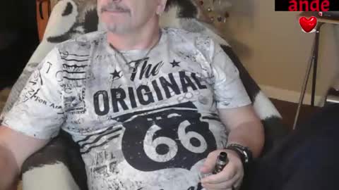 Snapshot of zander007 chatting on November 2025 02:11:01 PM zander007 online show from November 2025 02:11:01 PM