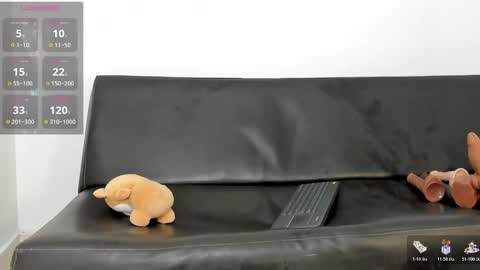 Zane Lux online show from November 2025 12:38:01 PM